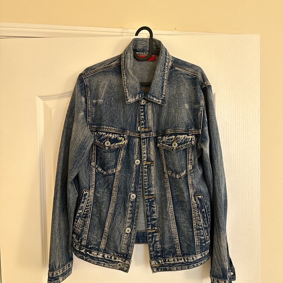 Custom painted denim jacket - Picture 4 of 4